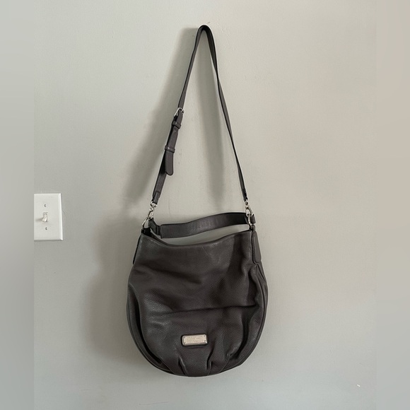 VGUC Marc by Marc Jacobs Gray Slouchy Leather Purse - Picture 2 of 7